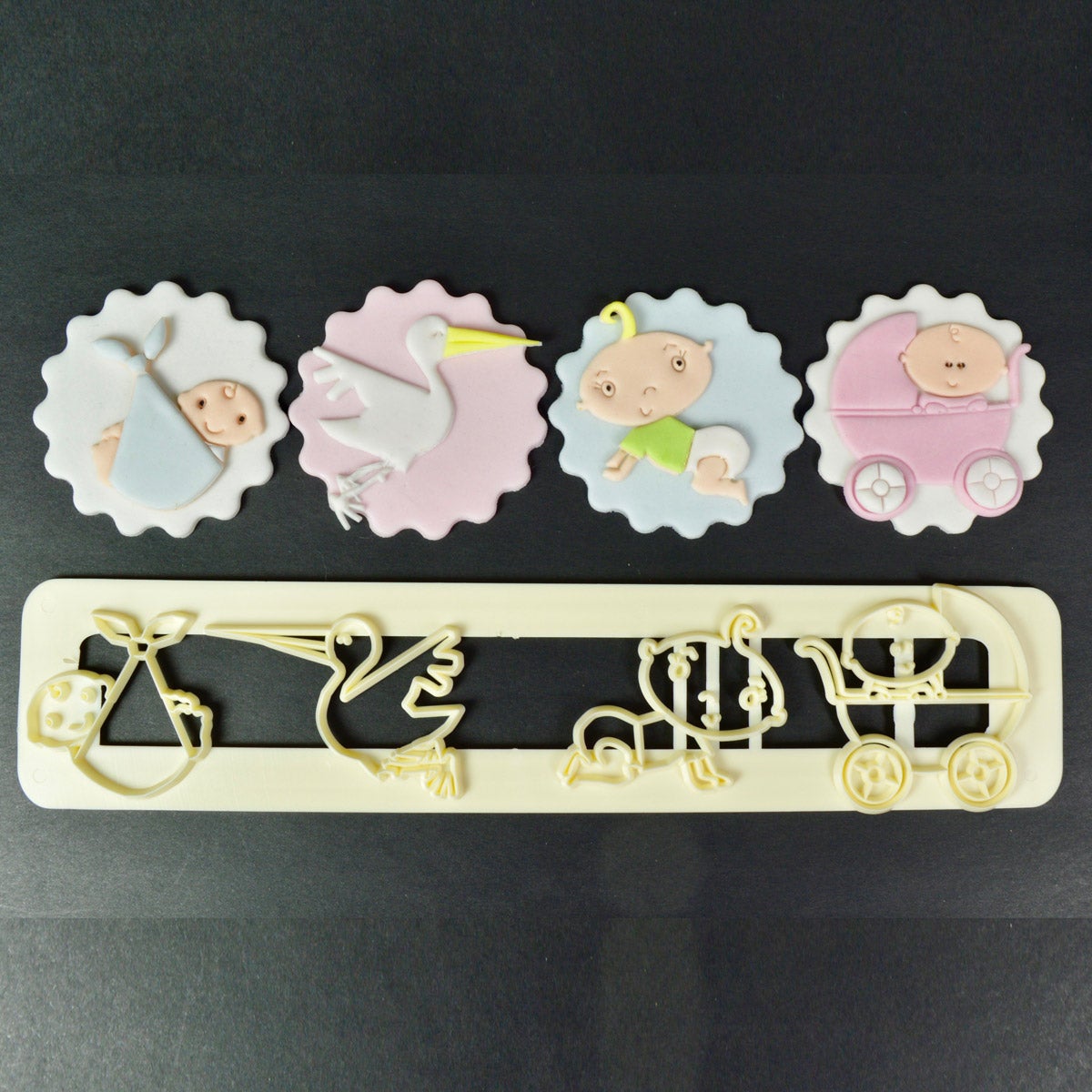 FMM Cutter Adorable Baby set/4