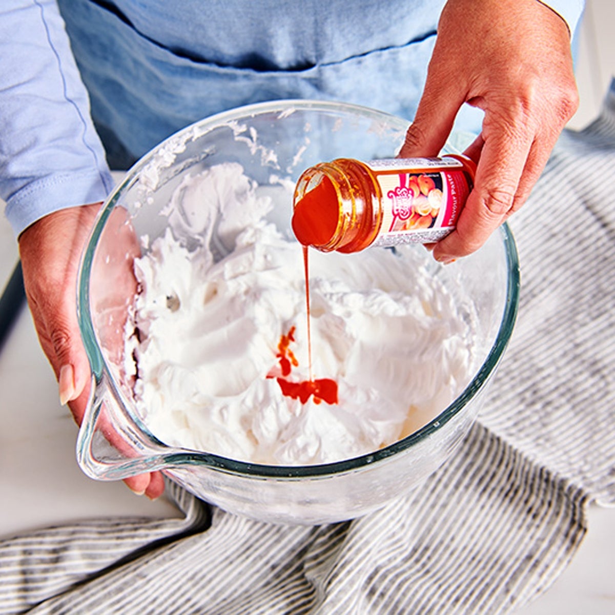 FunCakes Smaakpasta Aardbei 360g