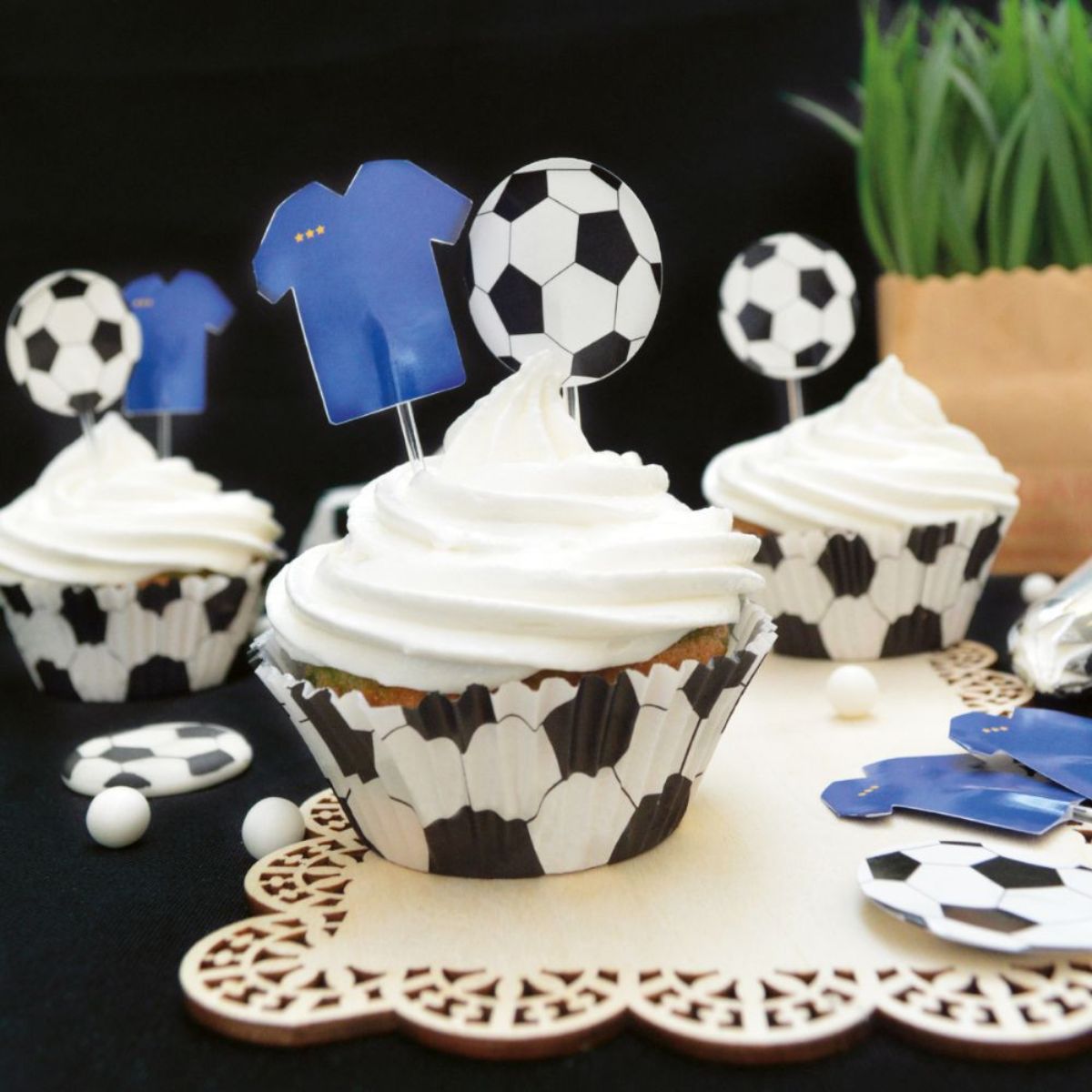 ScrapCooking Baking Cups & Toppers Voetbal set/24
