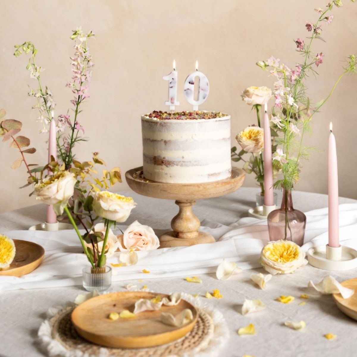 PartyDeco Number Candle 0 - White with Flowers