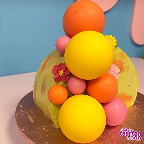 Cake Top Forward Cake