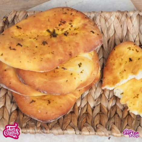 Naanbroodjes met knoflook en peterselie