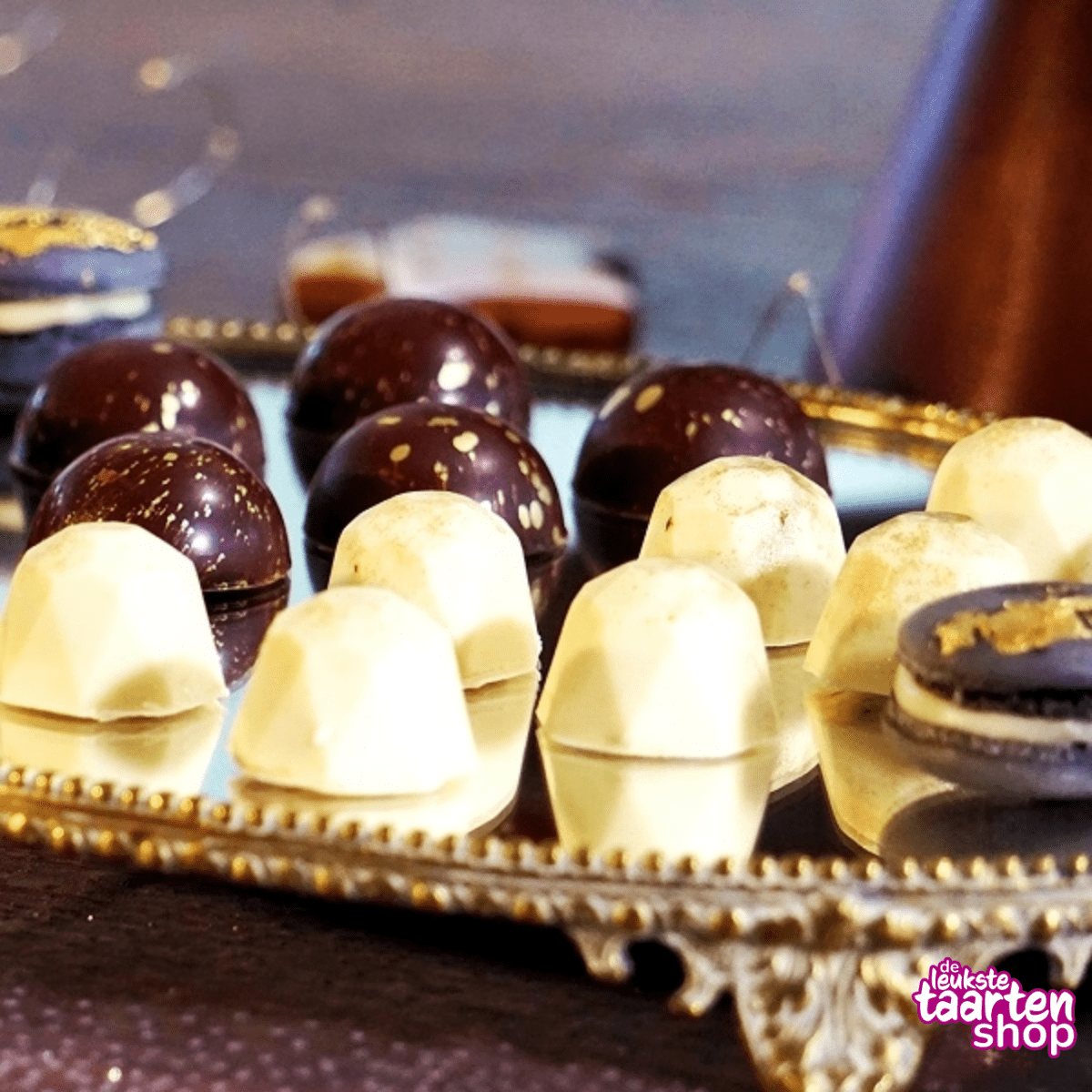 Witte Chocolade Bonbons met Praliné Vulling