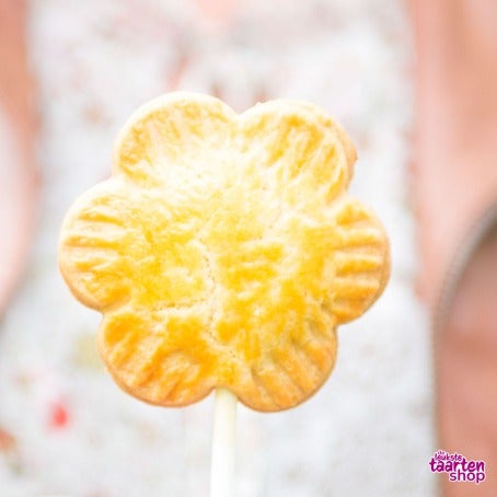 Koekjes Pops gevuld met Amandelspijs