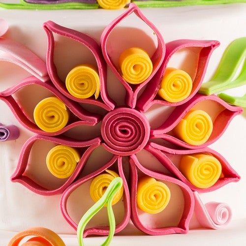 Vrolijke quilling taart