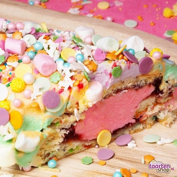 Unicorn cakerol