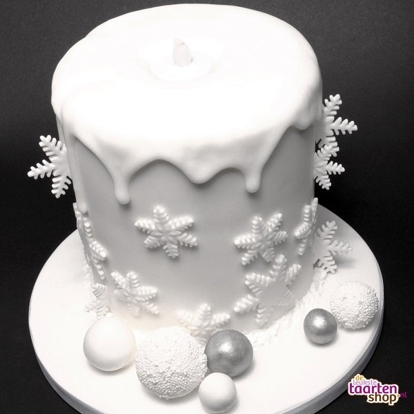 Winter candle cake