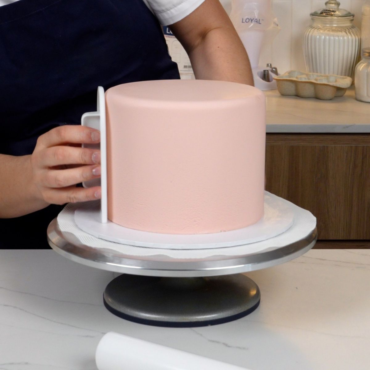 Colour Mill Fondant Decorators Dough Wit 4kg