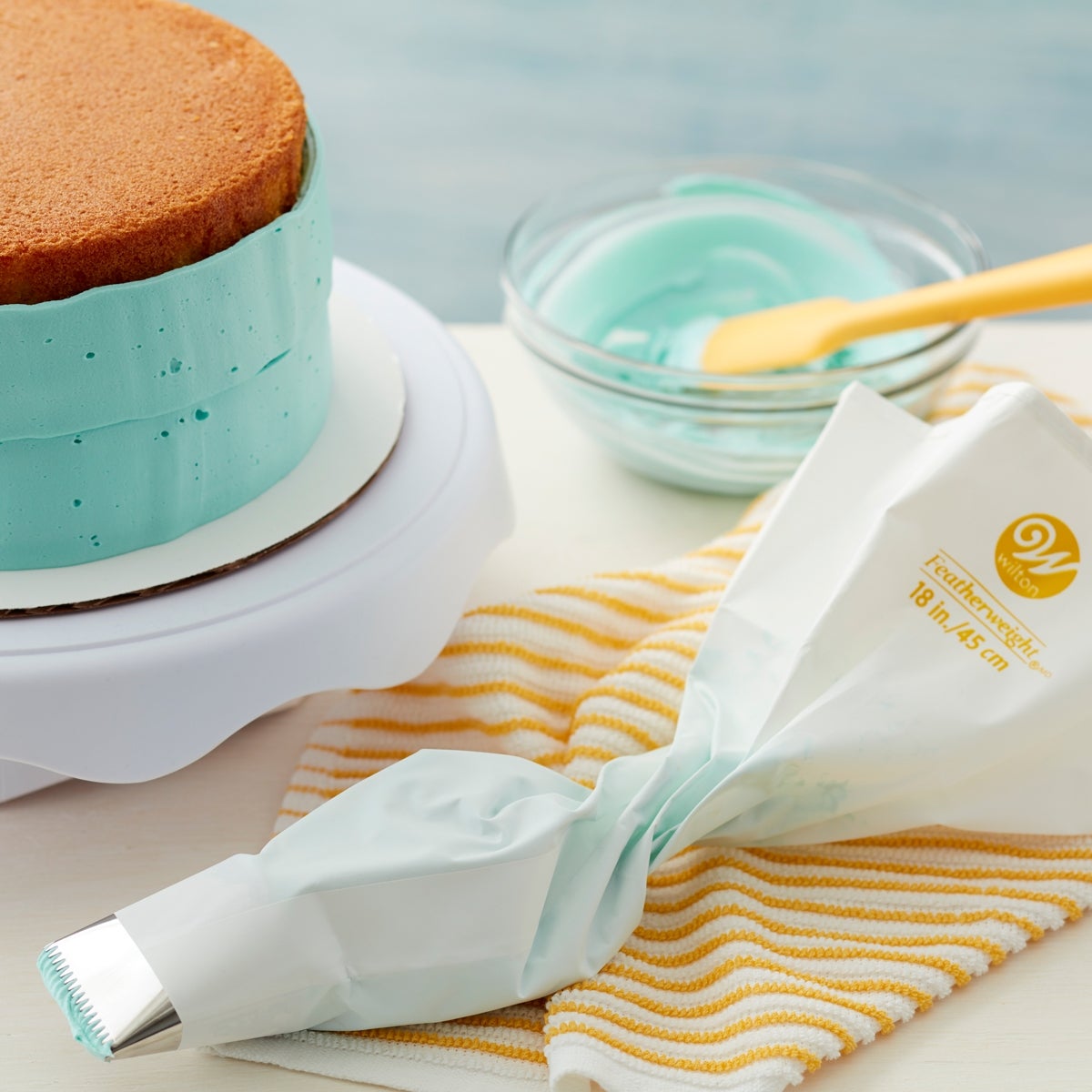 Wilton Featherweight Decorating Bag, 45cm