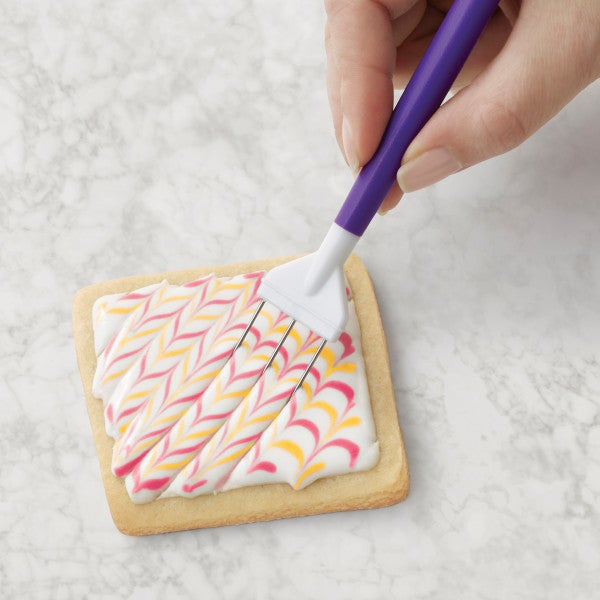 Wilton Cookie Decorating Set/3