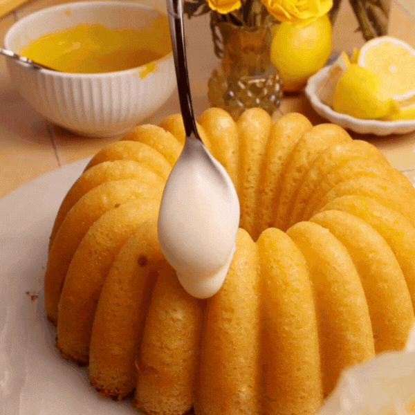 Citroen tulband met roomkaasglazuur