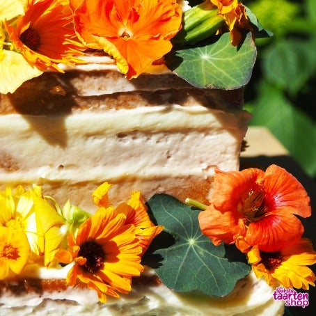 Vrolijke Naked Cake met Eetbare Bloemen